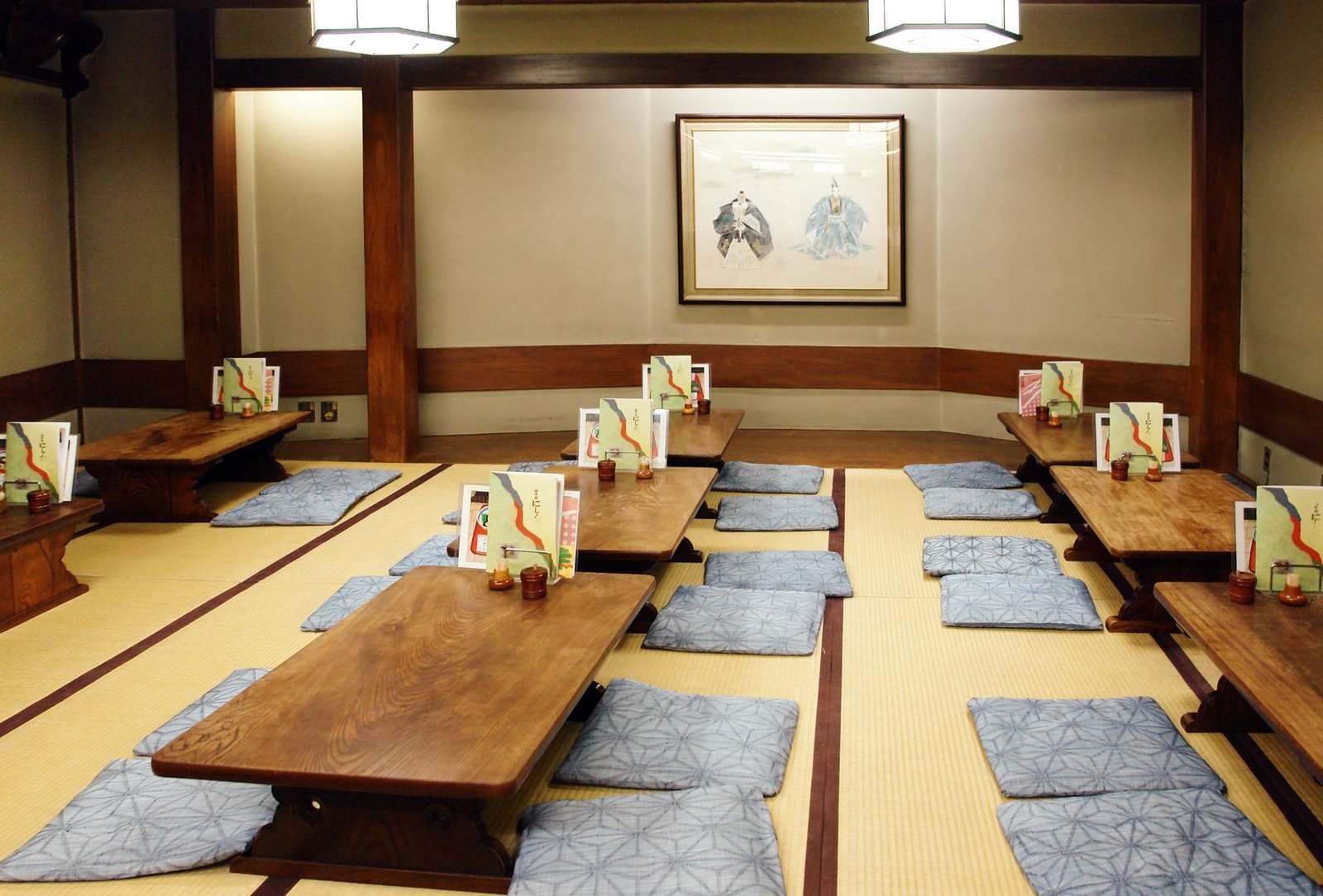 A traditional tatami-matted Japanese guest room, illustrative of the Enju no Ma room described in the Kamemaro legend